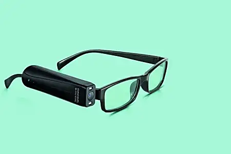 Τα γυαλιά που βλέπουν και διαβάζουν για να λύσουν τα προβλήματα όρασης