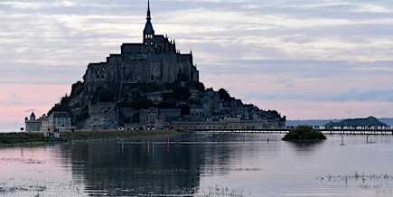 Baie du Mont-Saint-Michel : trois plaisanciers décédés, un autre recherché