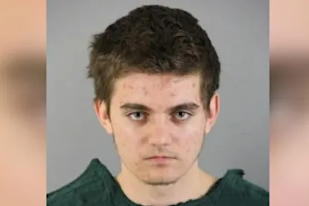 Teen charged with killing parents, lived with ‘rotting corpses’ for weeks in Wisconsin - National | Globalnews.ca