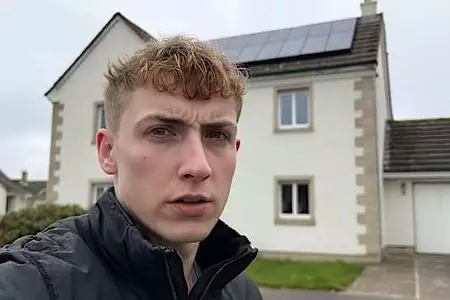 Les électriciens sont formels : les panneaux solaires ne valent le coup que si votre toit est adapté