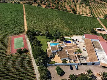 Sir Cliff Richard Knocks €3 Million Off Portuguese Vineyard Estate
