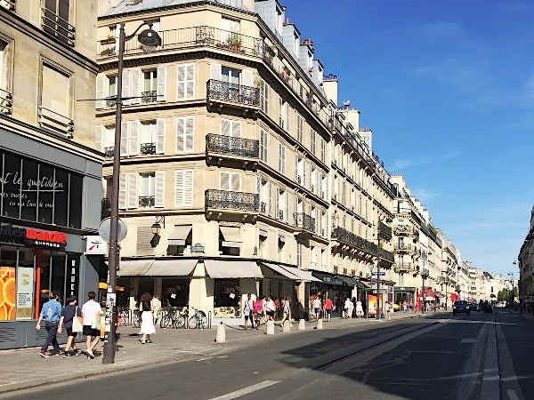 家庭用エアコンがないパリを襲った猛暑とビール