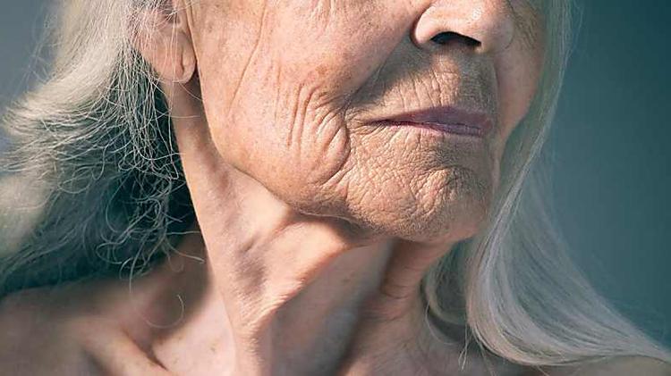 A tudósok felfedik: A ráncokat nem az öregedés okozza, hanem...