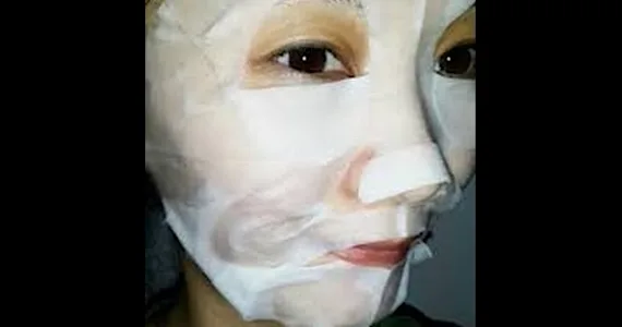ไม่ให้ดูเหมือนชาวเอเชีย ทาใบหน้าของคุณ ...