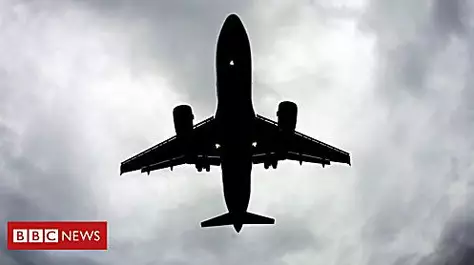 Man complains to airport 16,000 times