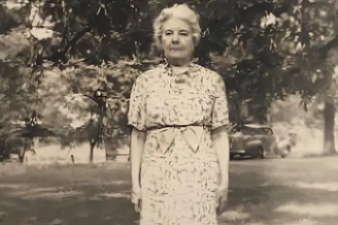 [Photos] Laura Ingalls Wilder Lived A Miserable Life After Marrying Almanzo Wilder, Who Was A Decade Older Than Her