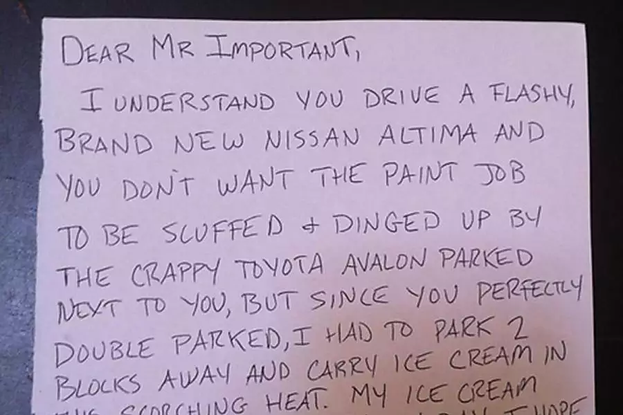 [Gallery] Hilarious Windshield Notes Left Drivers Laughing