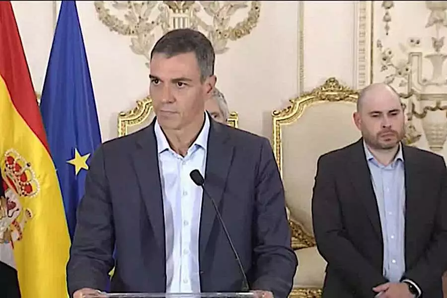سانشيز يندد بـ"هجوم وانتهاك لوحدة أراضي إسبانيا" عقب تدفق آلاف المهاجرين من المغرب الى سبتة