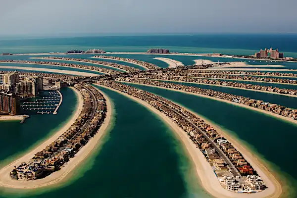 Why are houses in Dubai so cheap? (Just look)