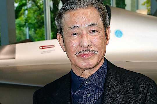 World-renowned Japanese fashion designer Issey Miyake dies at 84 World-renowned Japanese fashion designer Issey Miyake dies at 84