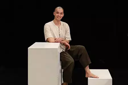 Once considered a golden boy, this ex-scholar left medical school to 'make his 20s count'