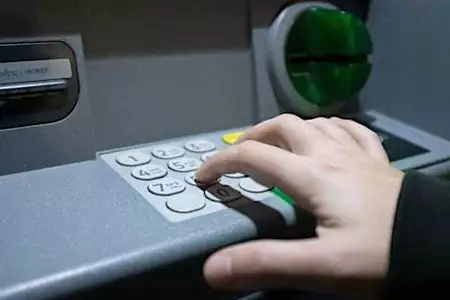 Νέα απάτη: Αν δείτε αυτό σε ΑΤΜ απομακρυνθείτε αμέσως