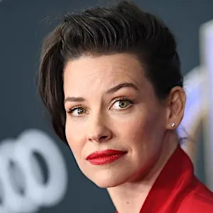 Evangeline Lilly refuses to self-quarantine – she lives with her dad who has leukaemia