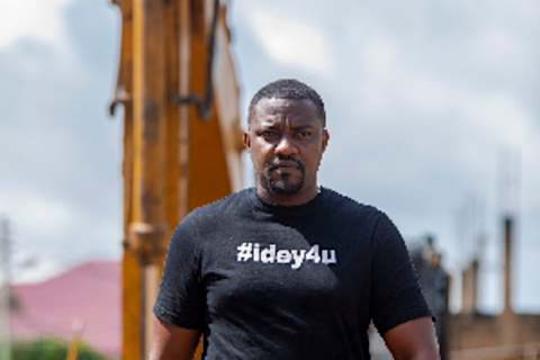 Former lawmaker tells John Dumelo to walk halfway and go back