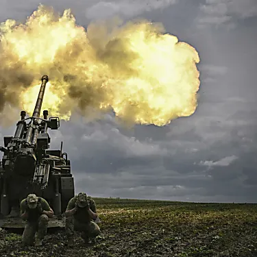 Ukraine parades new French Caesar howitzer
