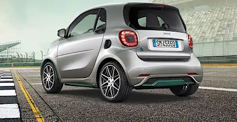 smart EQ fortwo lightrunner. Da 290 € al mese solo con MB Financial.