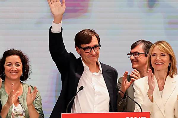 Οι Σοσιαλιστές της Ισπανίας κερδίζουν τις καταλανικές ψήφους, οι αυτονομιστές χάνουν την πλειοψηφία