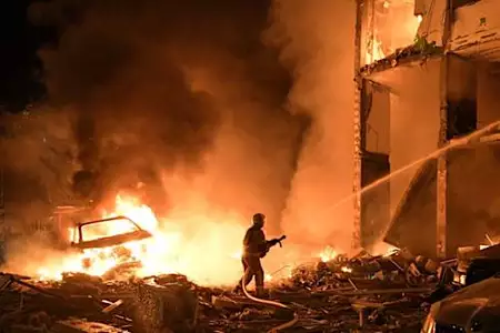 Ρωσικός βομβαρδισμός με δύο νεκρούς στη Ζαπορίζια - 400 ουκρανικά drones στόχευσαν τη Μόσχα
