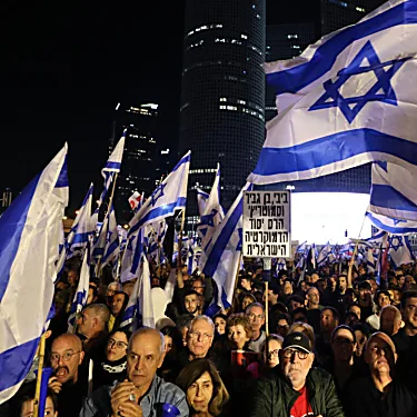 Οι Ισραηλινοί ξεκινούν νέες διαδηλώσεις κατά των σχεδίων δικαστικής μεταρρύθμισης της κυβέρνησης Νετανιάχου