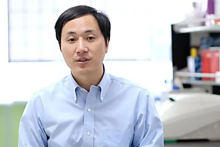 Ο επιστήμονας που ισχυρίζεται ότι δημιούργησε γενετικά τροποποιημένα μωρά, επέστησε την υποστήριξή του από τη βιοτεχνολογική ώθηση της Κίνας