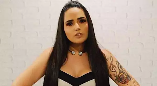Perlla tem fotos nua compartilhadas nas redes sociais