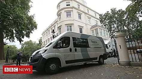 Removal vans at Boris Johnson's residence