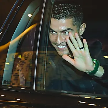 Saudi's Al Nassr look to 'galacticos' era after signing Ronaldo