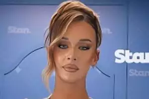 Aussie model wears barely-there 'naked' dress at Sydney awards show