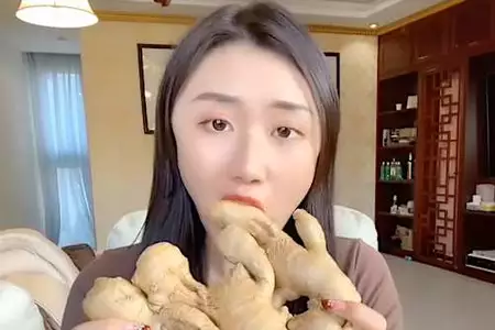 She Tried Eating Ginger Every Day for 30 Days — Here’s What Happened