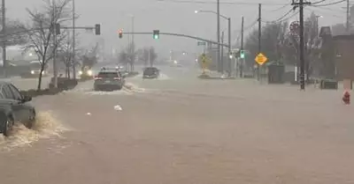 At least 1 killed as Northern California battered by rain, major Christmas flood threat looms for Los Angeles At least 1 killed as Northern California battered by rain, major Christmas flood threat looms for Los Angeles