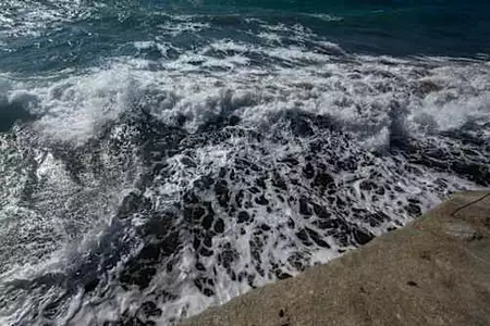 Βρετανία: Λύθηκε το μυστήριο του θανάτου τριών αδελφών στη θάλασσα - Αυτοκτόνησαν όπως η μητέρα τους Βρετανία: Λύθηκε το μυστήριο του θανάτου τριών αδελφών στη θάλασσα - Αυτοκτόνησαν όπως η μητέρα τους