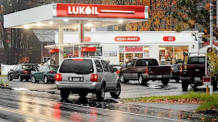 La segunda compañía petrolera más grande de Rusia pide el fin de la guerra en Ucrania