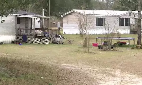 3 Florida children die after climbing into an unplugged freezer