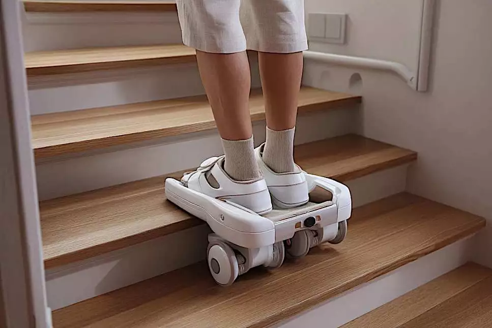 探索長者友善的移動樓梯電梯