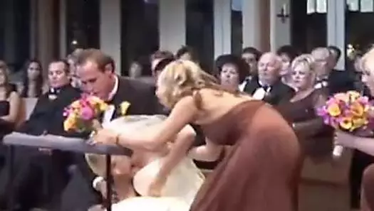 [Galería] Su suegra usó un vestido de novia para su boda. Así es como ella se vengó