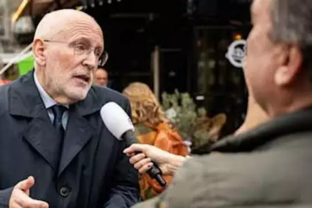 The Netherlands at a Crossroads