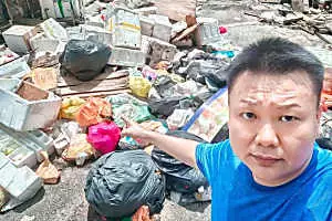 Old Seri Kembangan market has turned into an illegal dumping ground