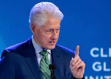 Κλίντον: «Δεν είδα τίποτα» στην έρευνα για τον Έπσταϊν