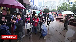 Virus triggers Shanghai face mask shortage