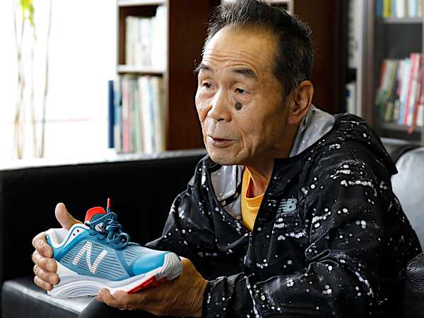 日本人向けのマラソンシューズ「NB HANZO U」を語る