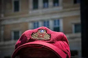 Οργή εποχικών πυροσβεστών για τις δηλώσεις Βούλτεψη: «Βγάλε το σκασμό»