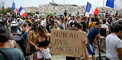 Η Γαλλία ετοιμάζεται για πανελλαδικές διαδηλώσεις ενάντια στην κάρτα υγείας Covid-19