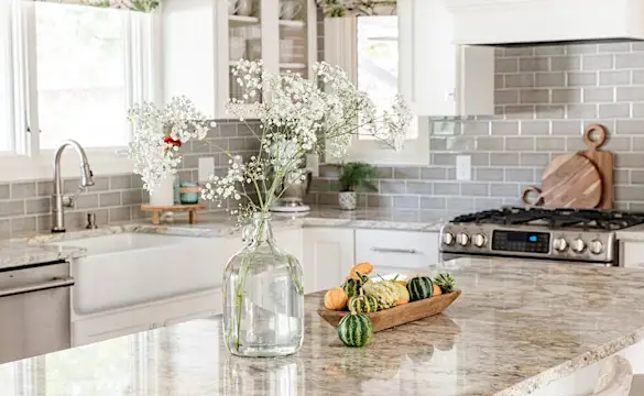 How to (Subtly) Spruce up Your Home for Fall