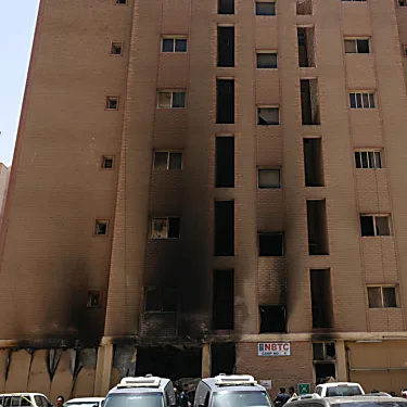 Πυρκαγιά στο Κουβέιτ σκοτώνει 49 σε κτίριο που στεγάζει αλλοδαπούς εργάτες