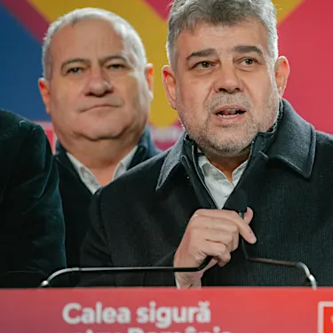 Pro-Russia candidate leads Romanian polls, PM out of the race