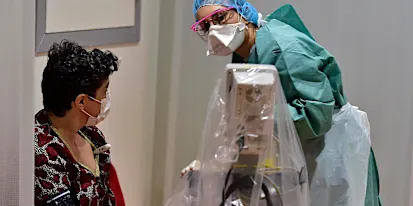 Coronavirus: éviter le crash des hôpitaux, un combat collectif