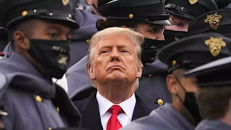 ‘Brazen corruption’: Trump’s company set to sell faster access to president’s market-moving posts ‘Brazen corruption’: Trump’s company set to sell faster access to president’s market-moving posts