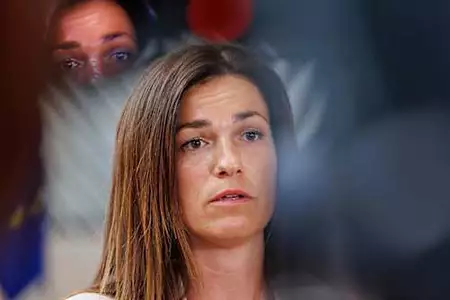 Πέτερ Μαγυάρ: Η πρώην σύζυγός του καταφέρεται εναντίον του ηγέτη της ουγγρικής αντιπολίτευσης, αποκαλώντας τον προδότη