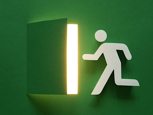 逃げ場は3つ作れ！「自分らしく」いるための心の休め方