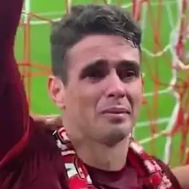 Oscar breaks down in tears as he leaves Chinese club after EIGHT years